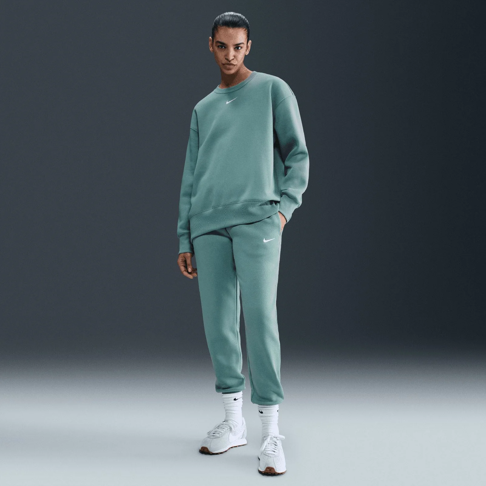 10731-nike-sportswear-phoenix-fleece-womens-mid-rise-sweatpants-7.webp Nike Sportswear Phoenix Fleece Womens Mid-Rise Sweatpants
