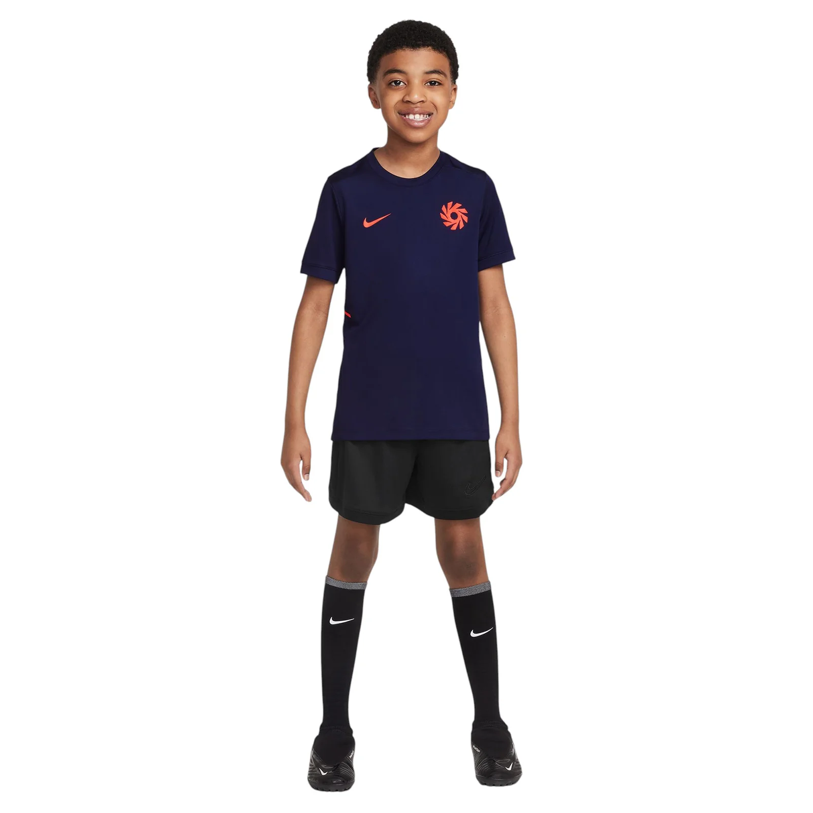 10798-nike-erling-haaland-academy-kids-dri-fit-short-sleeve-soccer-top-7.webp Nike Erling Haaland Academy Kids Dri-FIT Short-Sleeve Soccer Top