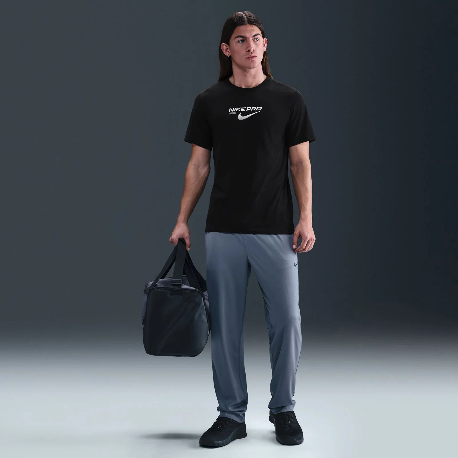 11247-nike-mens-dri-fit-training-t-shirt-7.webp Nike Mens Dri-FIT Training T-Shirt
