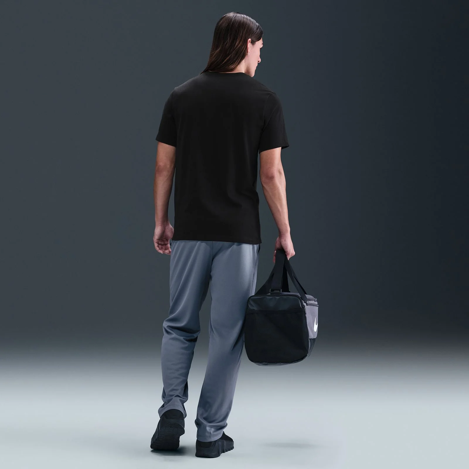 11247-nike-mens-dri-fit-training-t-shirt-8.webp Nike Mens Dri-FIT Training T-Shirt