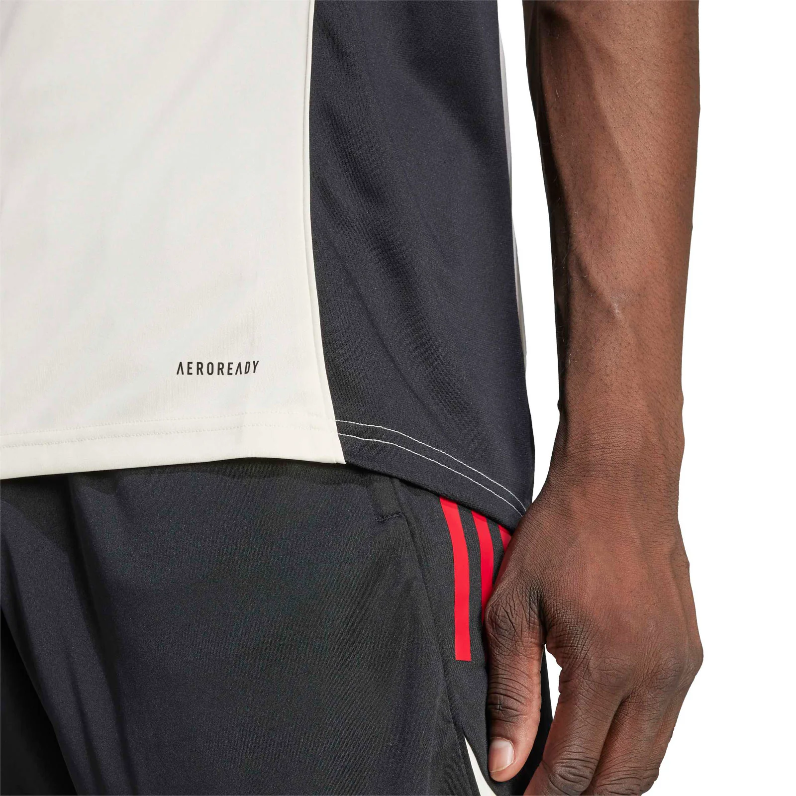 1181-adidas-liverpool-fc-tiro-2025-26-competition-training-jersey-7.webp adidas Liverpool FC Tiro 2025/26 Competition Training Jersey