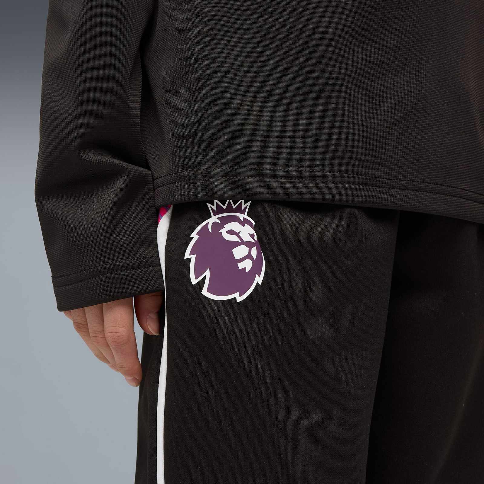12259-puma-brilliance-premier-league-football-2025-26-kids-pant-3.jpg Puma Brilliance Premier League Football 2025/26 Kids Pant