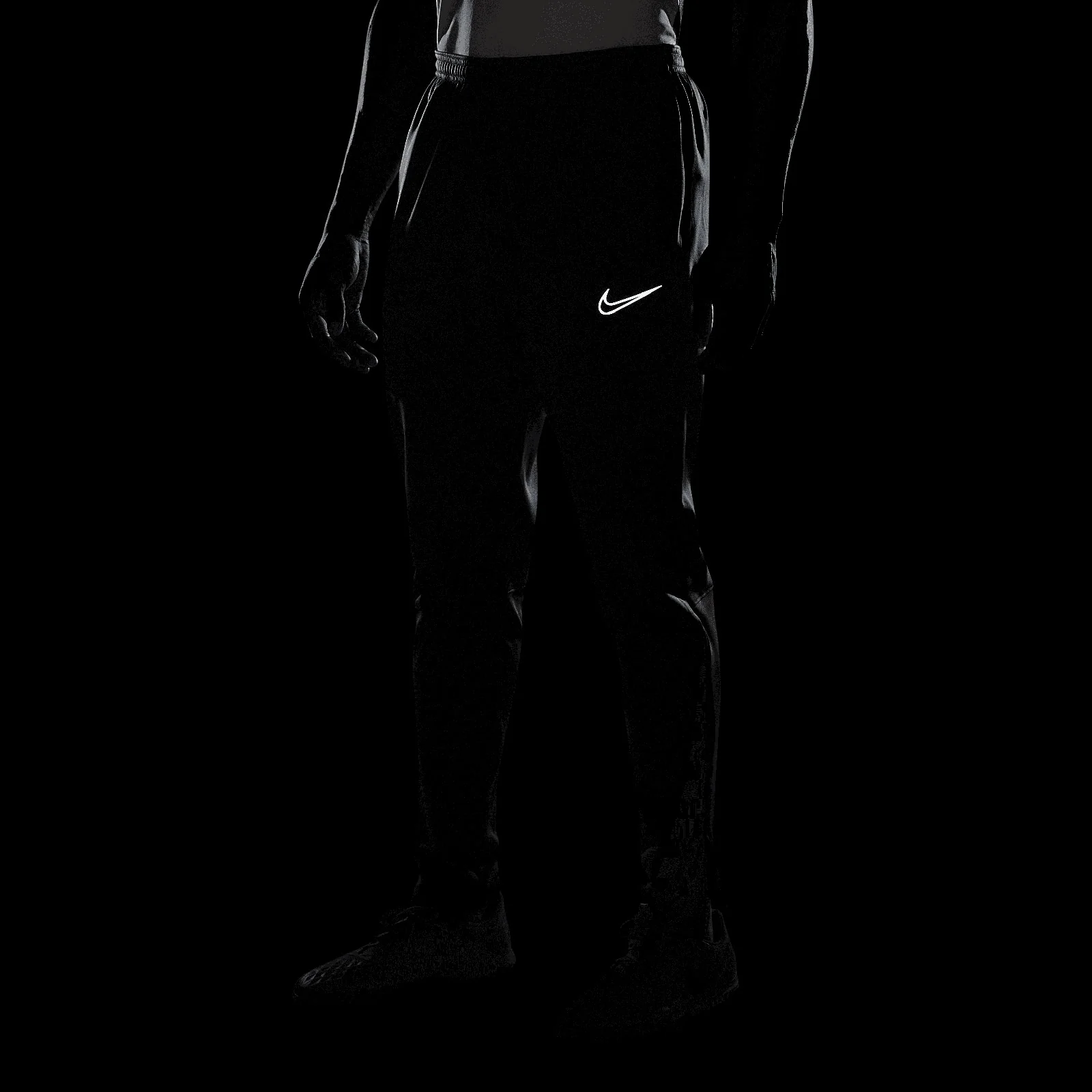 13442-nike-academy-winter-warrior-mens-therma-fit-soccer-pants-6.webp Nike Academy Winter Warrior Mens Therma-FIT Soccer Pants