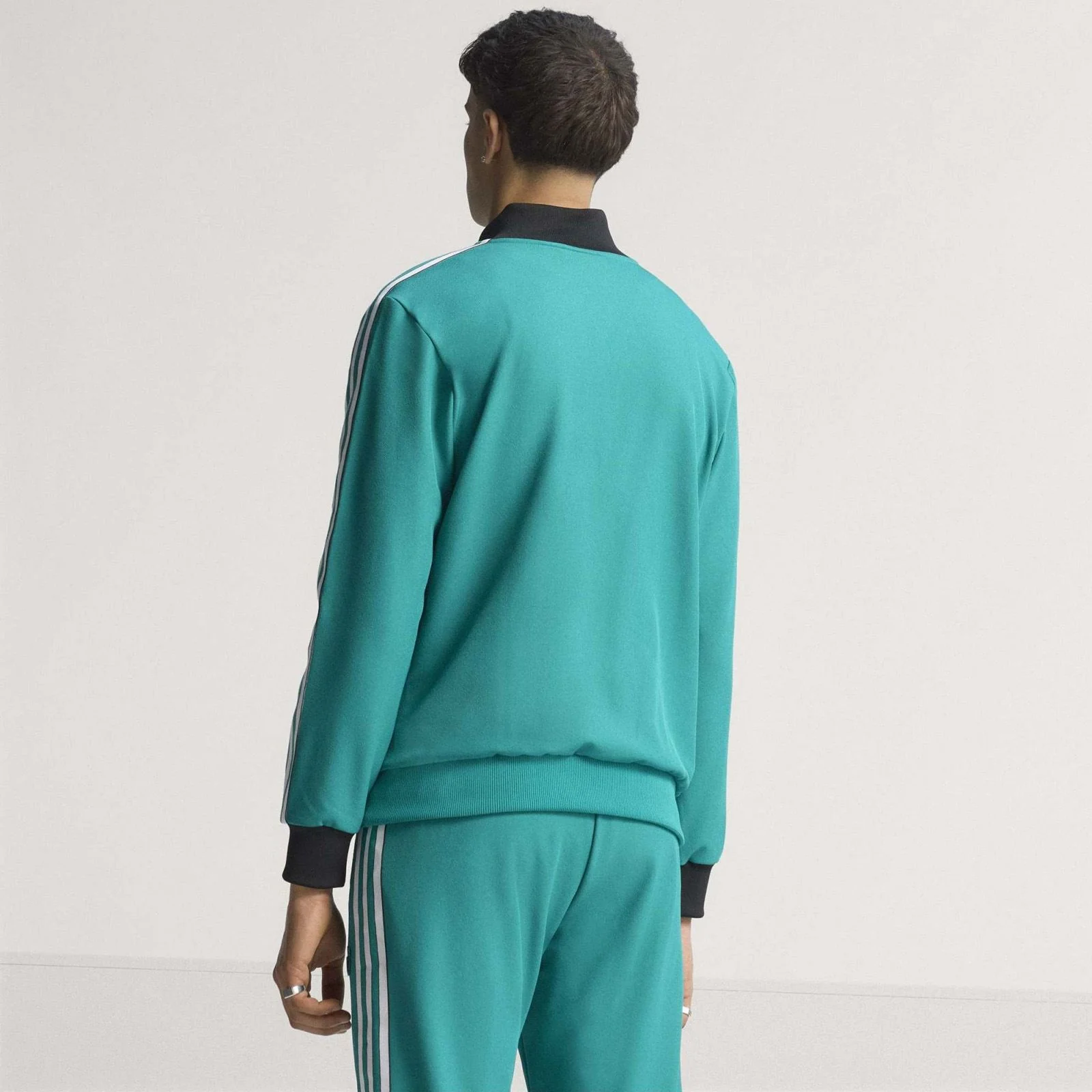 1447-adidas-liverpool-football-2025-26-adults-full-zip-track-top-7.webp adidas Liverpool Football 2025/26 Adults Full-Zip Track Top