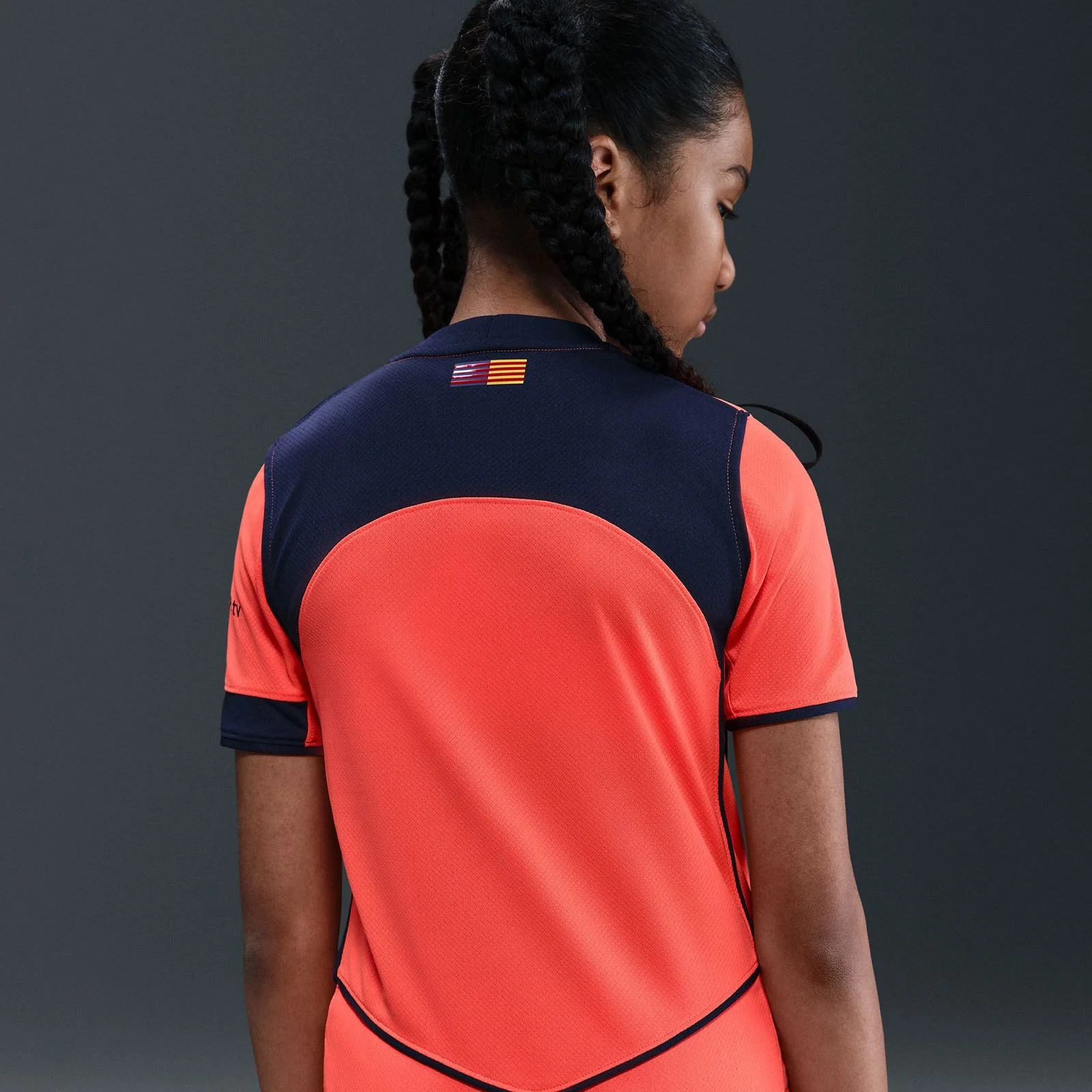 14702-nike-fc-barcelona-2025-26-stadium-third-big-kids-dri-fit-total-90-soccer-replica-jersey-5.webp Nike FC Barcelona 2025/26 Stadium Third Big Kids Dri-FIT Total 90 Soccer Replica Jersey