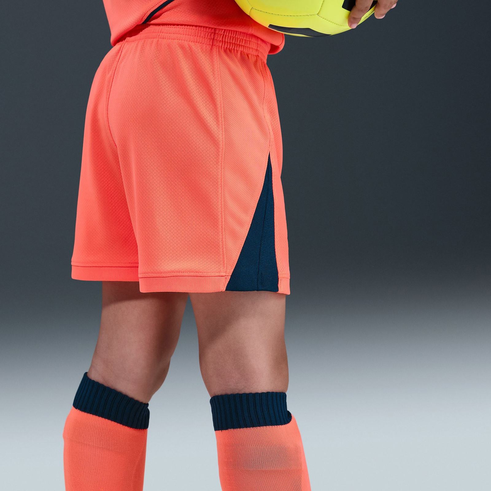 14707-nike-fc-barcelona-2025-26-stadium-third-little-kids-dri-fit-total-90-soccer-3-piece-kit-8.jpg Nike FC Barcelona 2025/26 Stadium Third Little Kids Dri-FIT Total 90 Soccer 3-Piece Kit