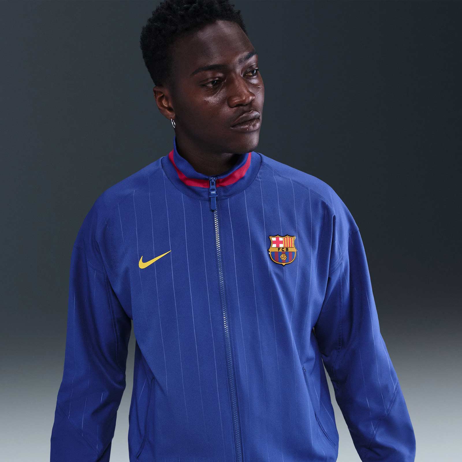 14850-nike-fc-barcelona-strike-home-mens-dri-fit-soccer-anthem-jacket-6.jpg Nike FC Barcelona Strike Home Mens Dri-FIT Soccer Anthem Jacket