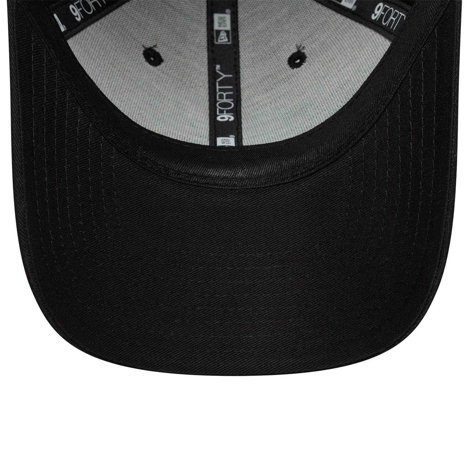 15513-new-era-liverpool-fc-9forty-kids-adjustable-cap-5.jpg New Era Liverpool FC 9FORTY Kids Adjustable Cap
