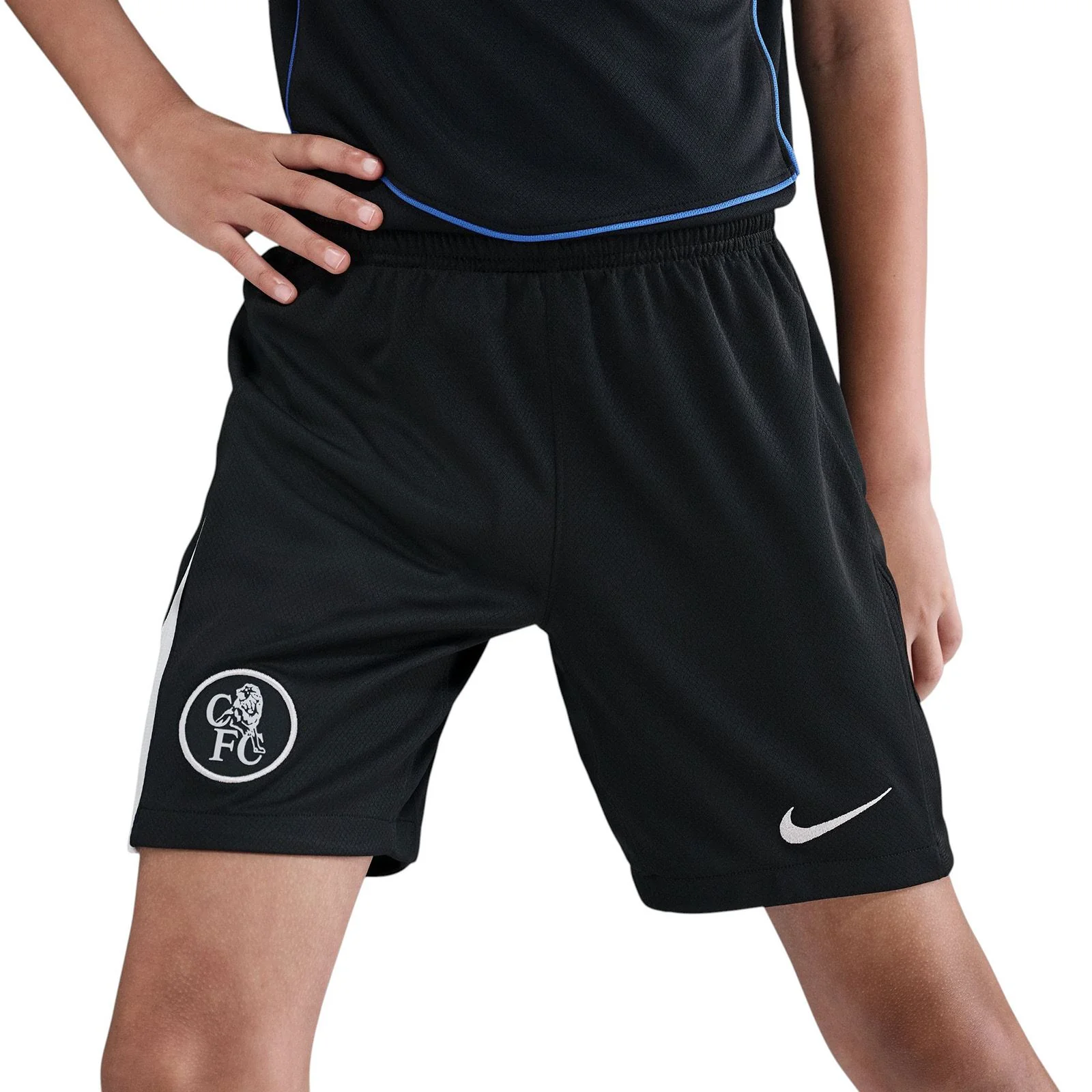 16936-nike-chelsea-fc-2025-26-stadium-third-kids-dri-fit-total-90-soccer-replica-shorts-3.webp Nike Chelsea FC 2025/26 Stadium Third Kids Dri-FIT Total 90 Soccer Replica Shorts