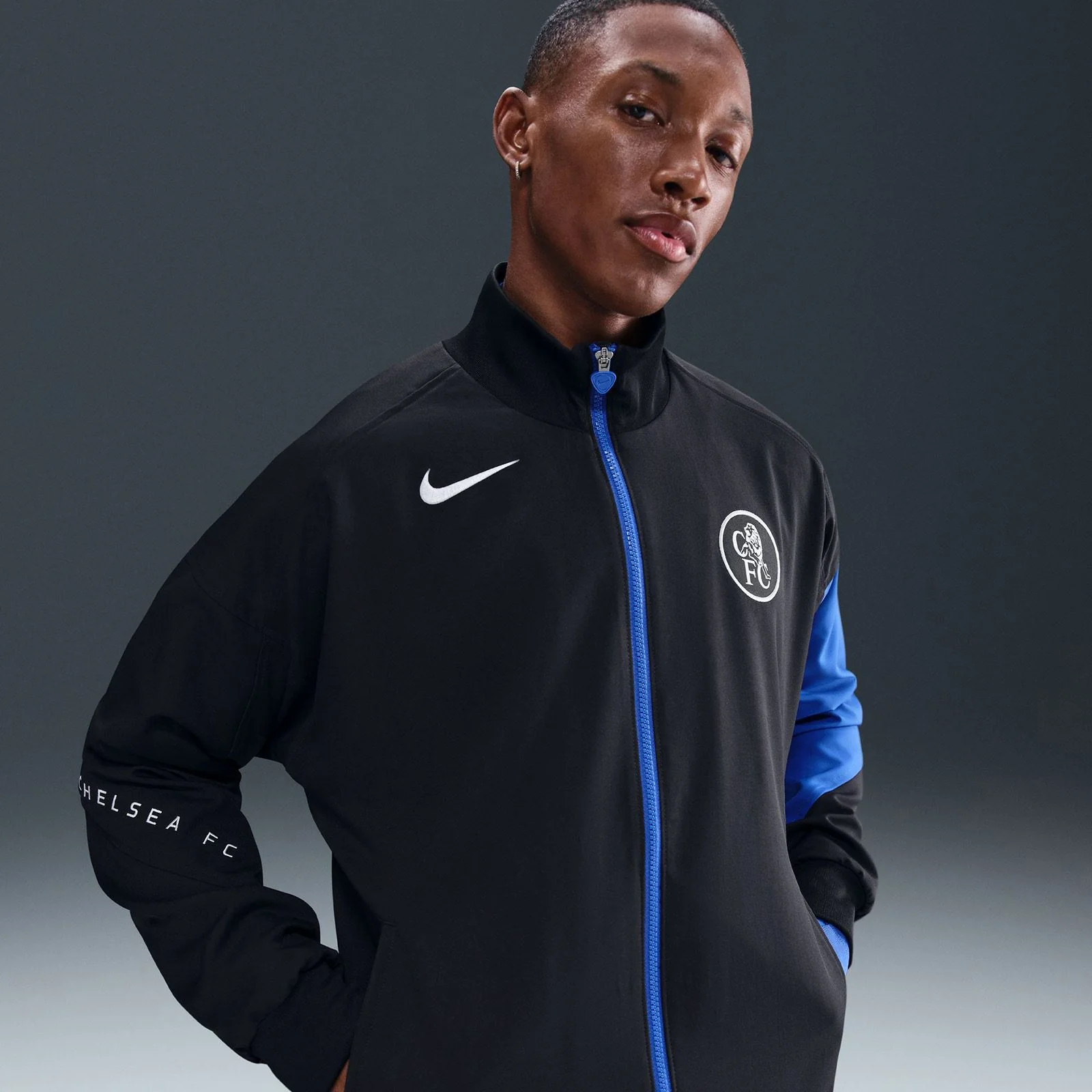 17002-nike-chelsea-fc-strike-third-mens-dri-fit-total-90-soccer-anthem-jacket-6.webp Nike Chelsea FC Strike Third Mens Dri-FIT Total 90 Soccer Anthem Jacket