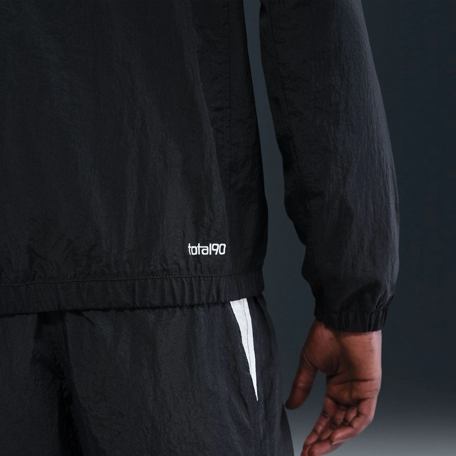 18970-nike-paris-saint-germain-mens-soccer-total-90-soccer-track-jacket-4.webp Nike Paris Saint-Germain Mens Soccer Total 90 Soccer Track Jacket