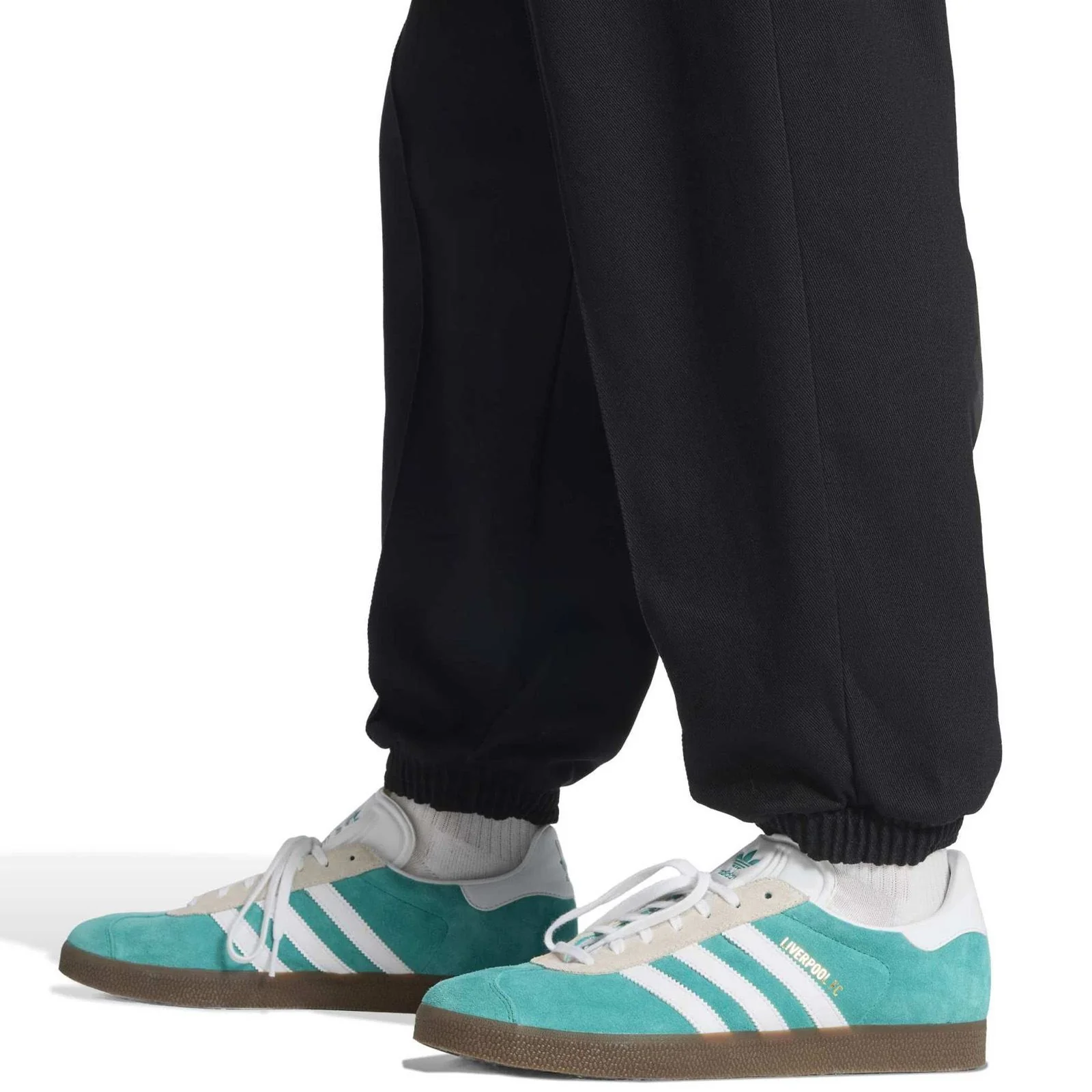 2242-adidas-liverpool-football-2025-26-drill-tracksuit-bottoms-4.webp adidas Liverpool Football 2025/26 Drill Tracksuit Bottoms
