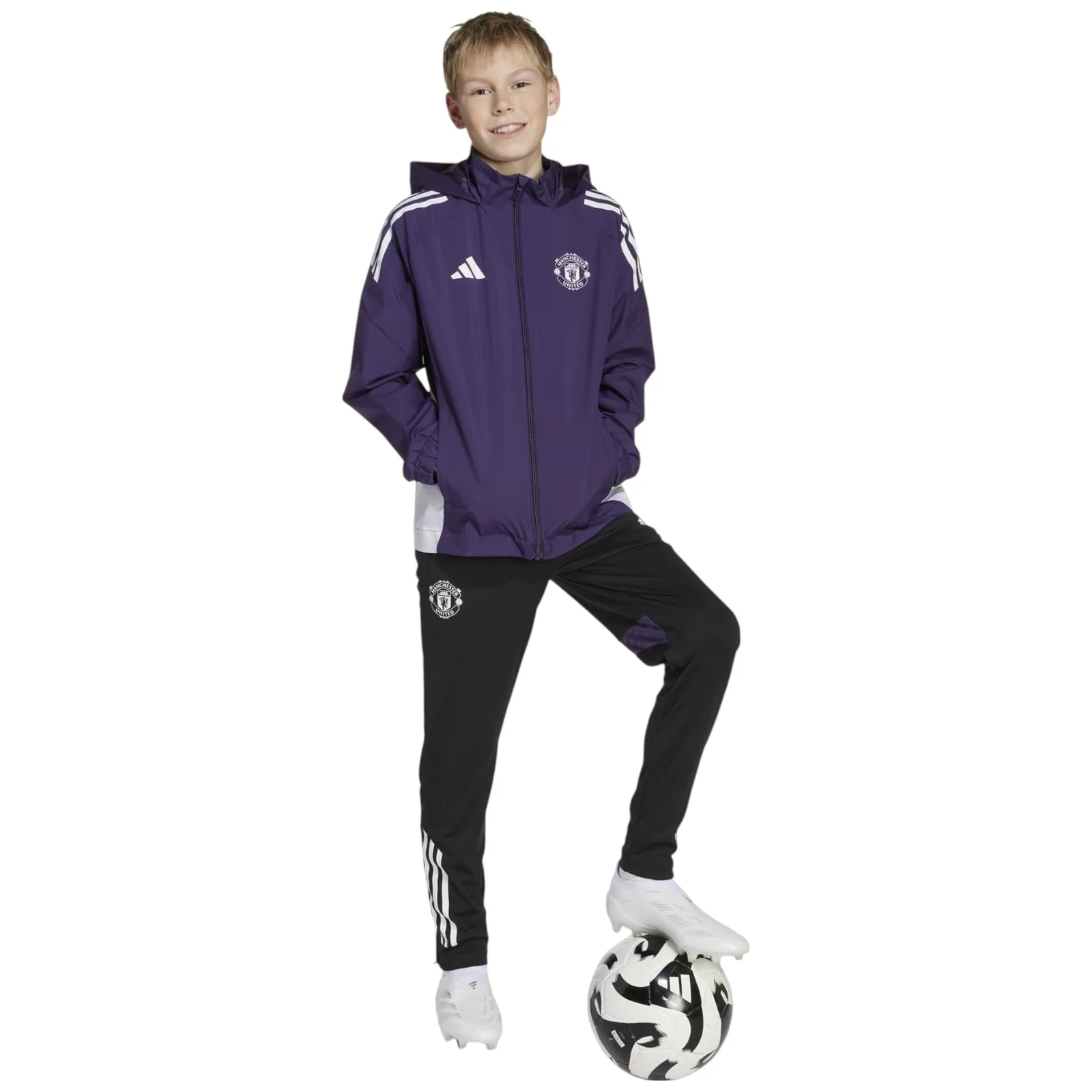2318-adidas-man-utd-football-2025-26-kids-all-weather-jacket-8.webp adidas Man Utd Football 2025/26 Kids All-Weather Jacket