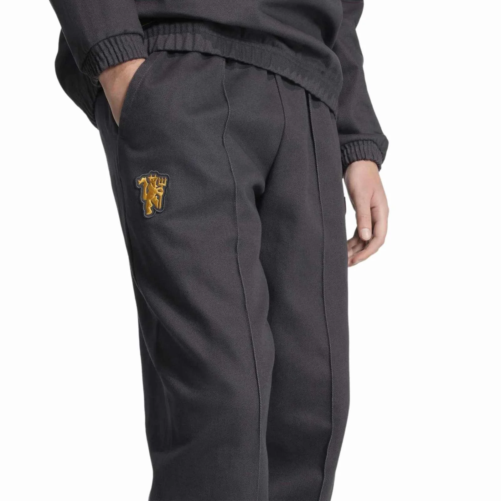 3822-adidas-manchester-utd-football-2025-26-adult-tracksuit-pant-3.webp adidas Manchester Utd Football 2025/26 Adult Tracksuit Pant