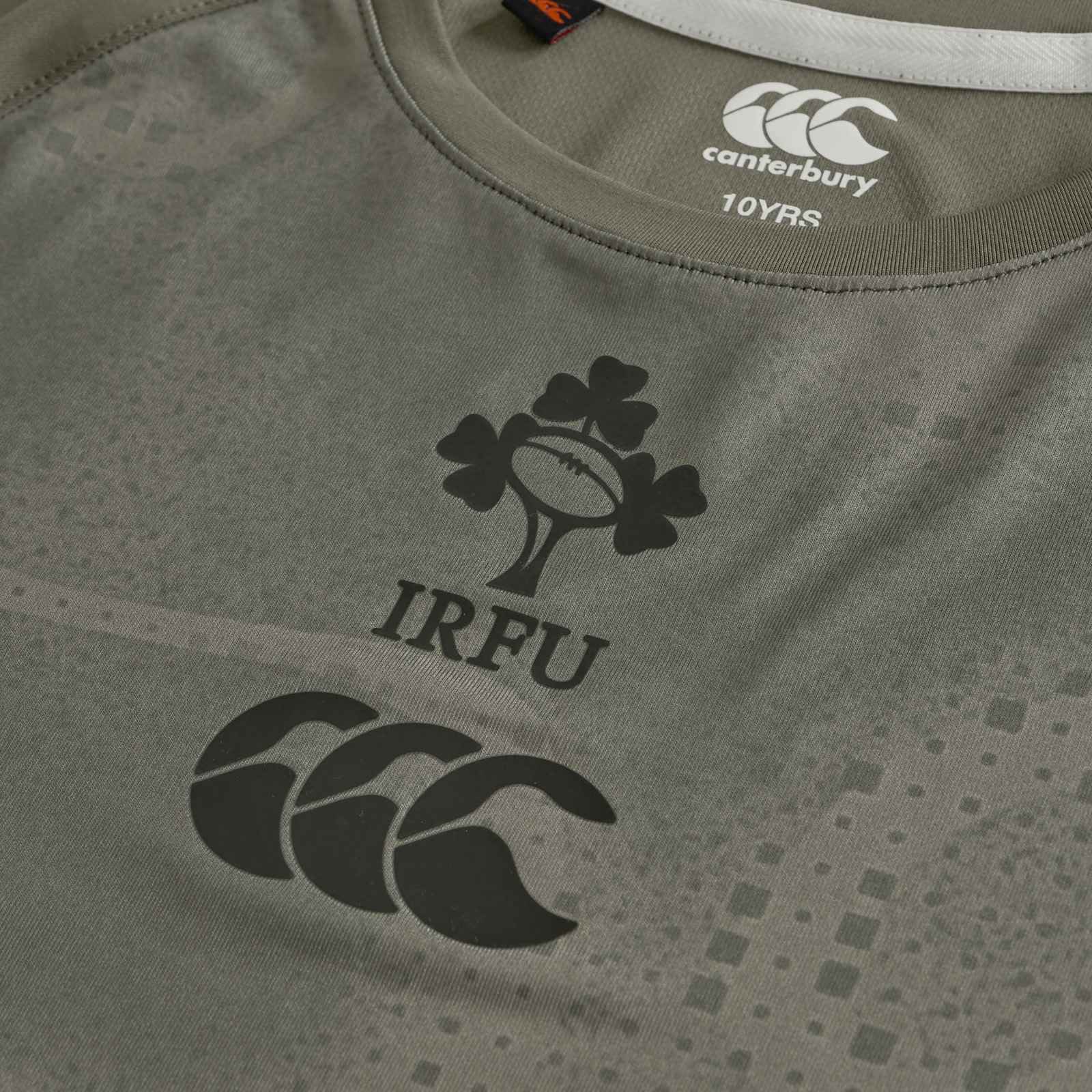 7419-canterbury-irfu-ireland-rugby-superlight-kids-train-t-shirt-6.jpg Canterbury IRFU Ireland Rugby Superlight Kids Train T-Shirt