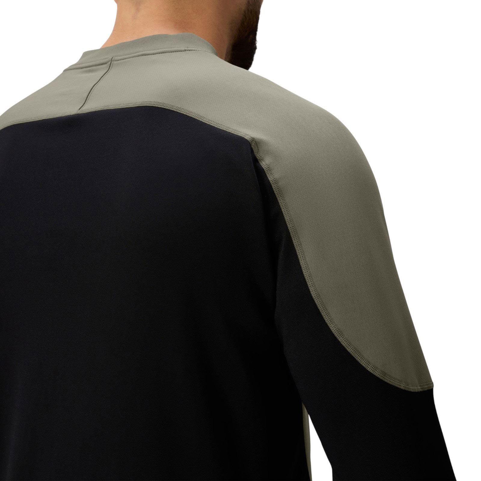 7486-canterbury-irfu-ireland-rugby-team-tech-drill-long-sleeve-top-5.jpg Canterbury IRFU Ireland Rugby Team Tech Drill Long-Sleeve Top