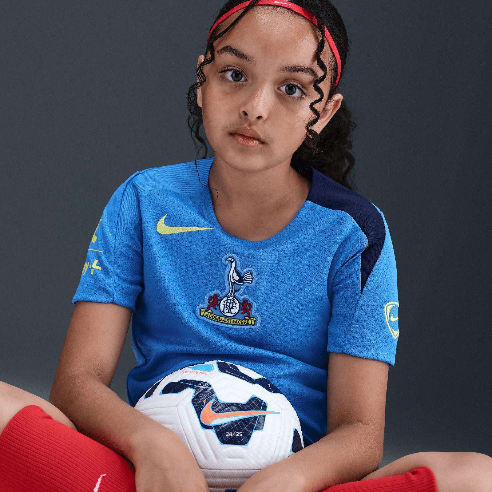 84-nike-tottenham-hotspur-strike-third-kids-dri-fit-total-90-soccer-short-sleeve-top-5.jpg Nike Tottenham Hotspur Strike Third Kids Dri-FIT Total 90 Soccer Short-Sleeve Top
