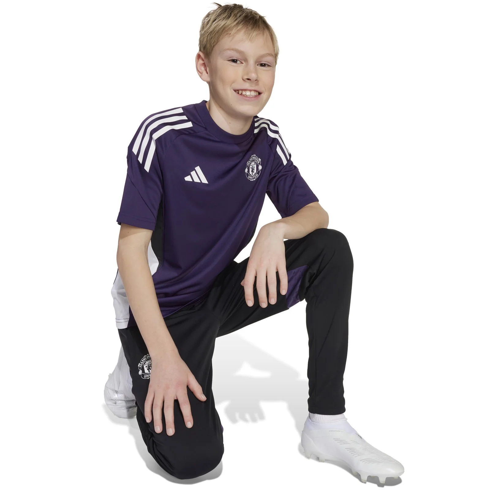 998-adidas-manchester-utd-football-2025-26-kids-training-jersey-6.webp adidas Manchester Utd Football 2025/26 Kids Training Jersey
